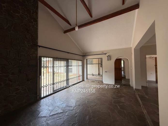 Spacious family home with attached 3 bedroom cottage