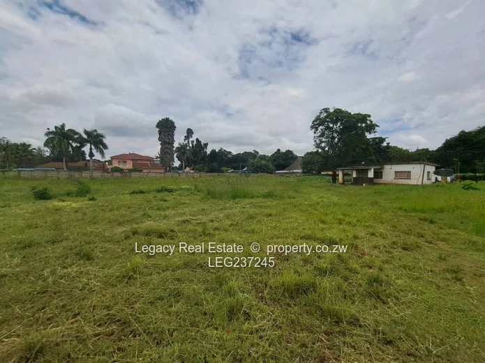 Exclusive 8,119sqm Stand With Borehole,Prime Development Land Just off Borrowdale Road