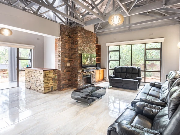 6 Bedroom House