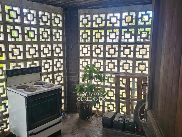 Mabelreign 3-Bed House — Garden, Garage & Staff