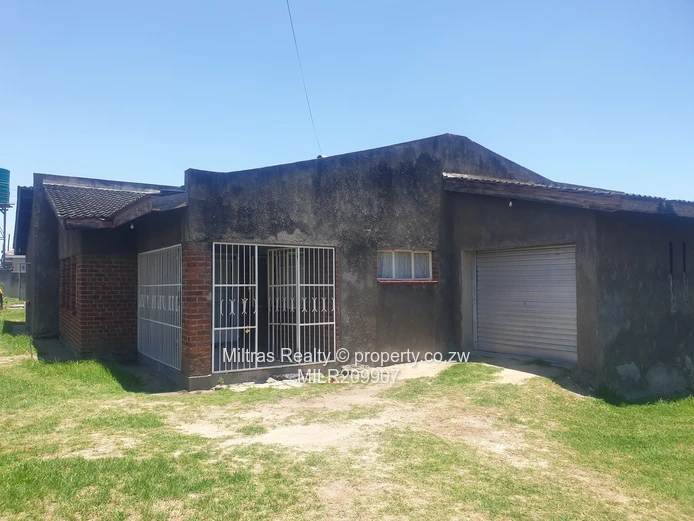 3-Bed Family Home in Zimre Park accepts fast mortgage (Sole Mandate)