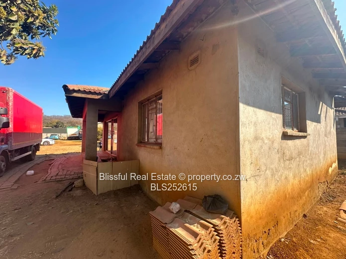 2-bedroom cottage for sale in belvedere west