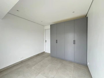 4 Bedroom Garden Flat