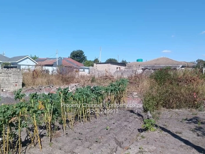 Stand for Sale – Ready to Build with Existing Slab and Title Deeds
