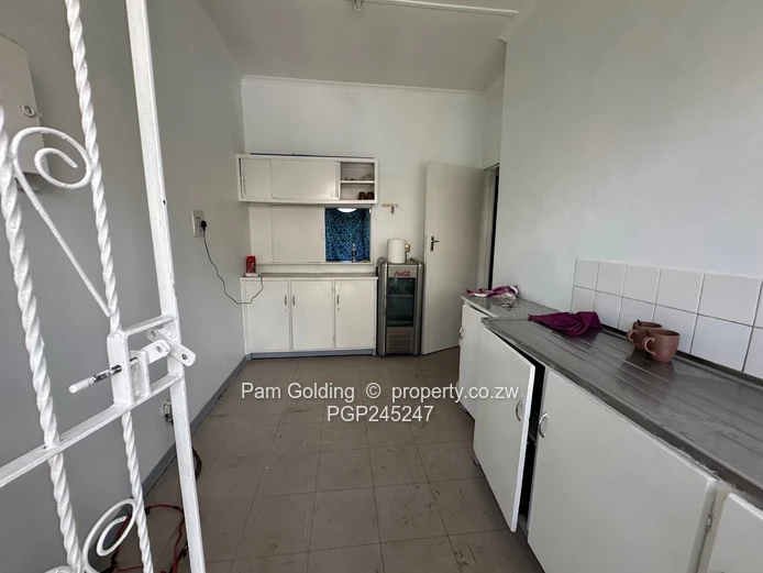  2-Bedroom Garden Flat to Let – Avondale | $800/month