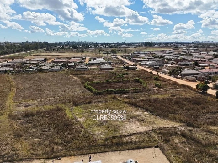 400 m² Stand in Ruwa — Tarred Road & Subdivision Potential