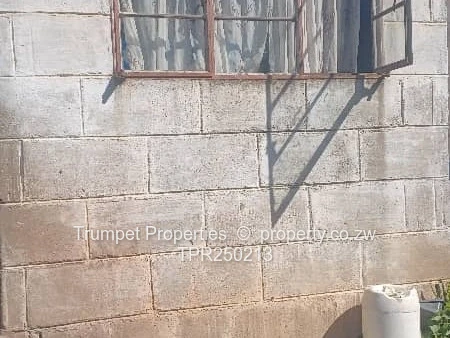 Mabvuku 2-Bed Block Home on 200m² Plot — Water & Sewer