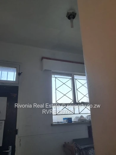 Renovator's 1-Bed Flat in Avenues, Harare CBD - Borehole