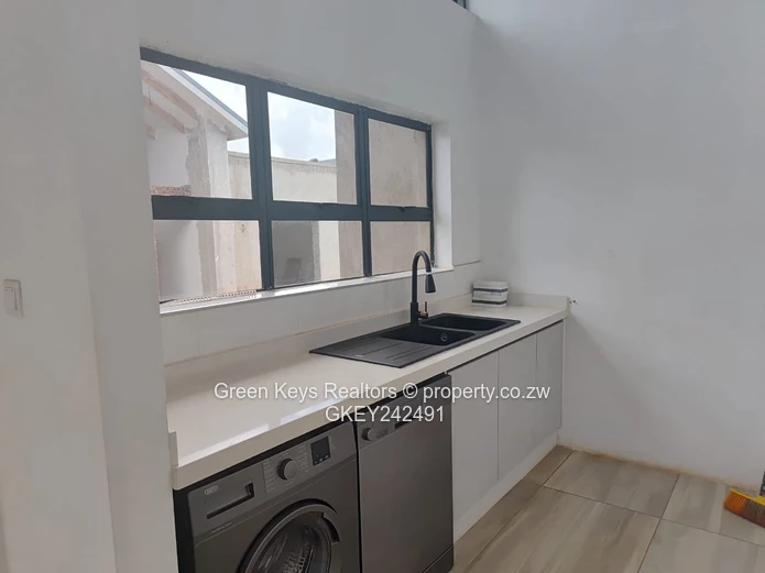 Pomona 2 bed townhouses selling at USD230,000