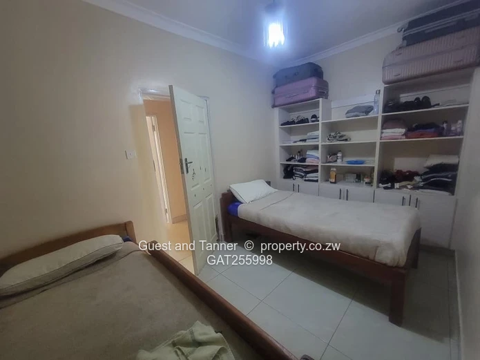 Spacious 8-Bedroom Property to Let in Belvedere West