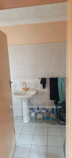 Borrowdale West: 4-Bed Home with Driveway & Garden