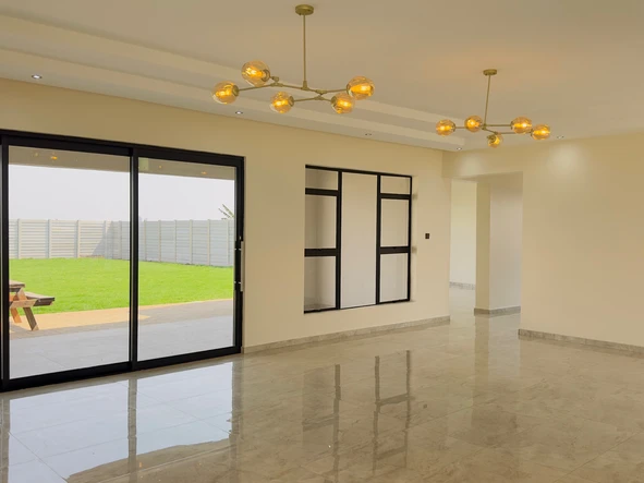 5 Bedroom House