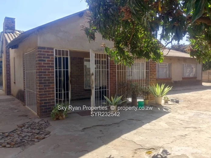 Mufakose House For Sale