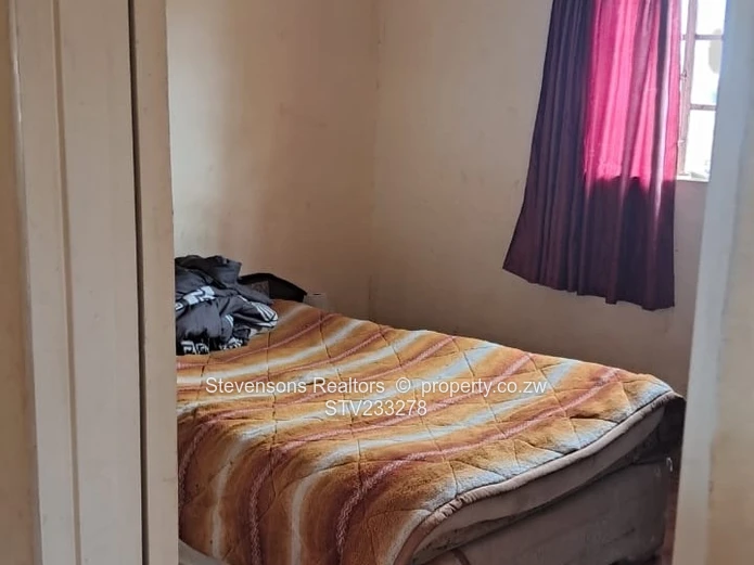 Prime stand with Cottage in Galloway Park, Norton 