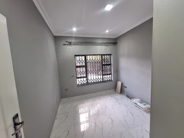 3 Bedroom Garden Flat