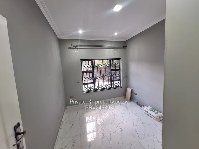 Freshly built, move-in ready new cluster units . . . (Sole Mandate)