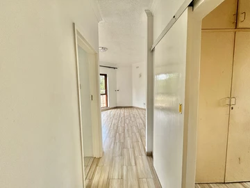 3 Bedroom Flat & Apartment