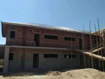 2 Bedroom Flat & Apartment