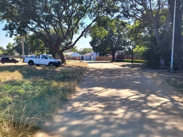 Commercial & Industrial Land