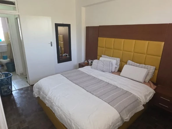 Flat & Apartment