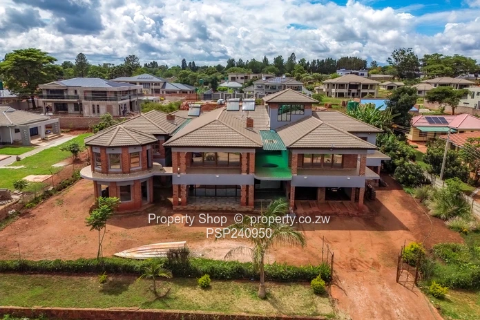 Mansion In A Well Established Surburb