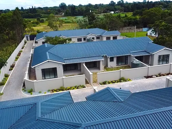 9 Unit Townhouse Complex