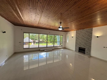 8 Bedroom House