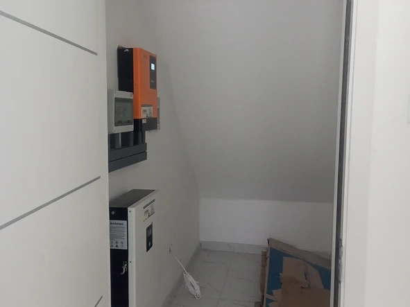 3 Bedroom Flat & Apartment