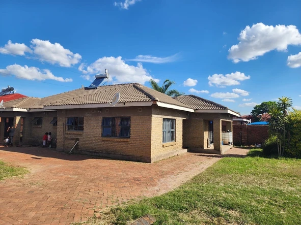 Madokero House For Sale