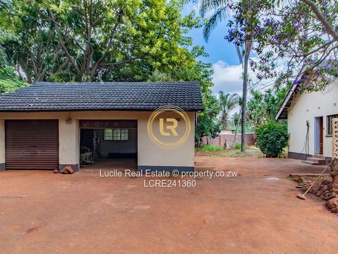 Ideal Family Home in Borrowdale (Sole Mandate)