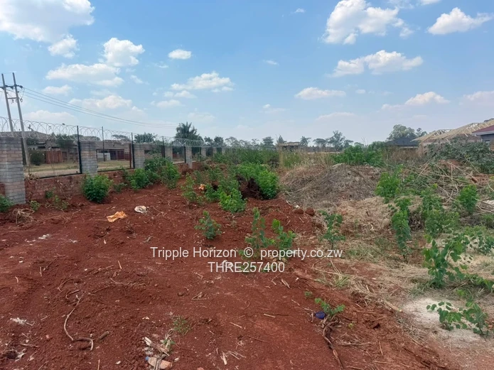 400m² Stand in Cold Comfort — Tarred Roads & Services