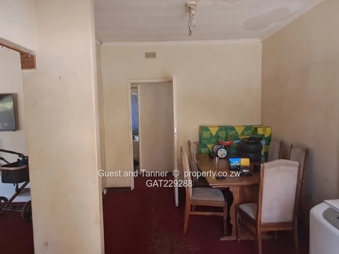 4-bedroomed house is situated in the desirable Sunridge area