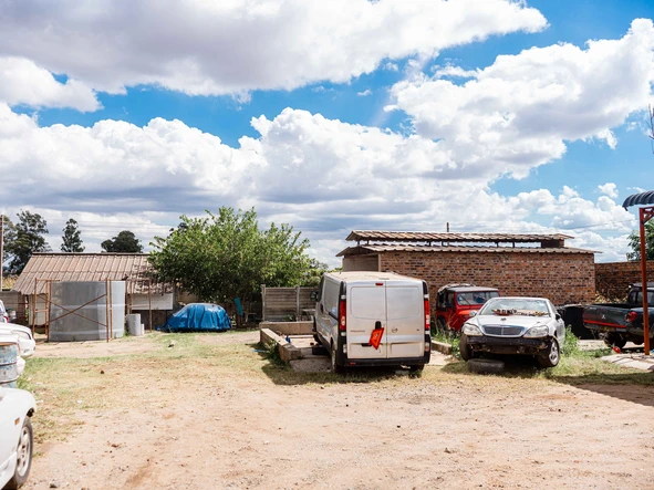 Commercial & Industrial Land