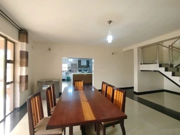 5 Bedroom House