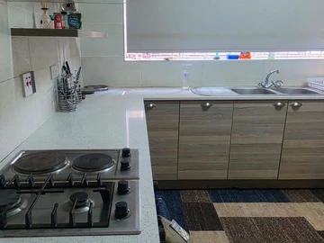 3 Bedroom Flat & Apartment