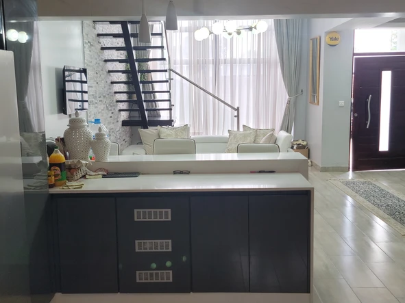 4 Unit Townhouse Complex