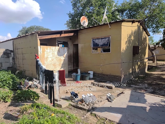 Unit A, Chitungwiza Core house for sale