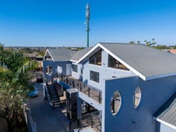 3 Bedroom Garden Flat