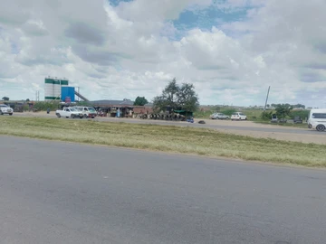 Commercial & Industrial Land