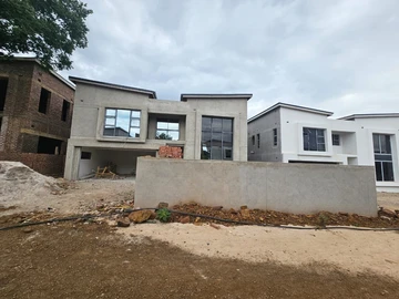 4 Bedroom Garden Flat