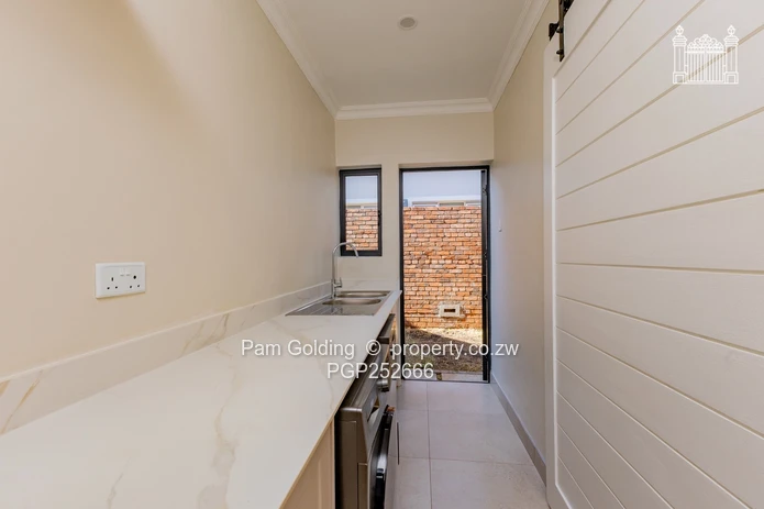 Outstanding Brand New Townhouse