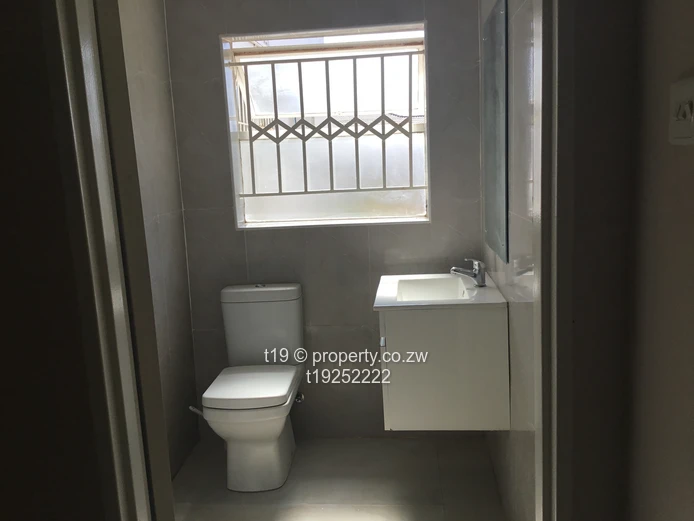 Neat fully furnished 4 bedroom house plus 3 bed cottage 