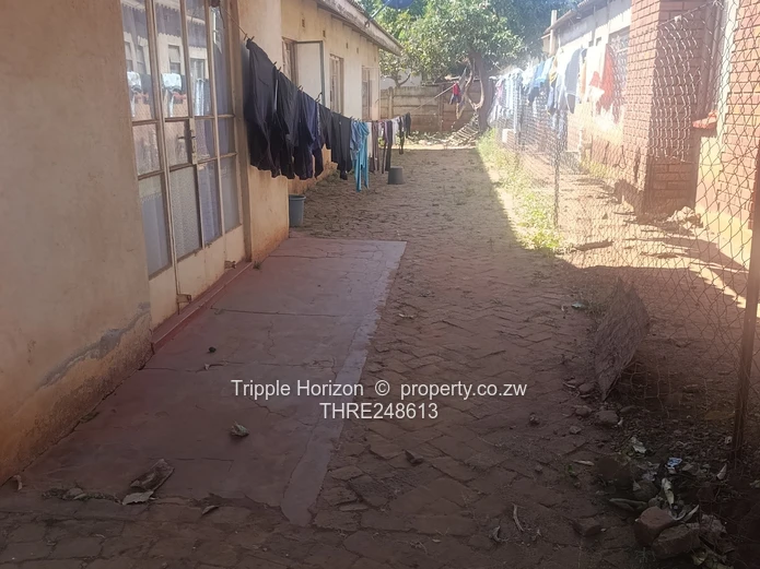 4-Bed Kuwadzana Phase 3 Home, Borehole, Gated on Quiet Dirt Lane