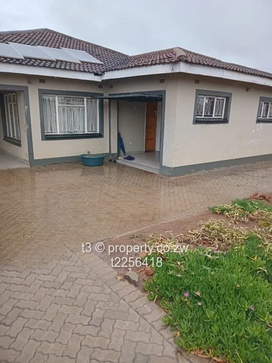 Zimre Park | House For Sale