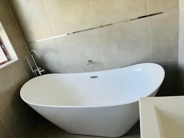 7 Bedroom House