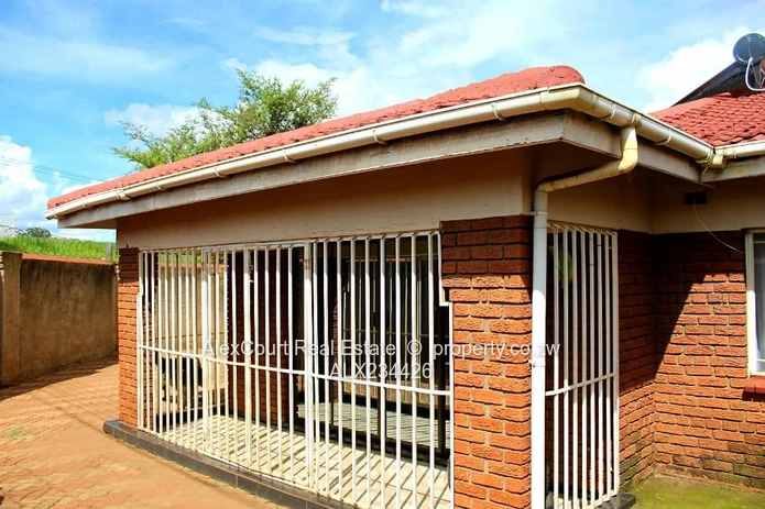 Big & Spacious 5 Bed House For Sale!