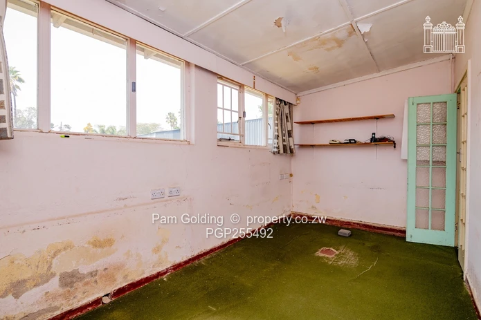 Prime 5,100m² Corner Property with Development Potential (Sole Mandate)