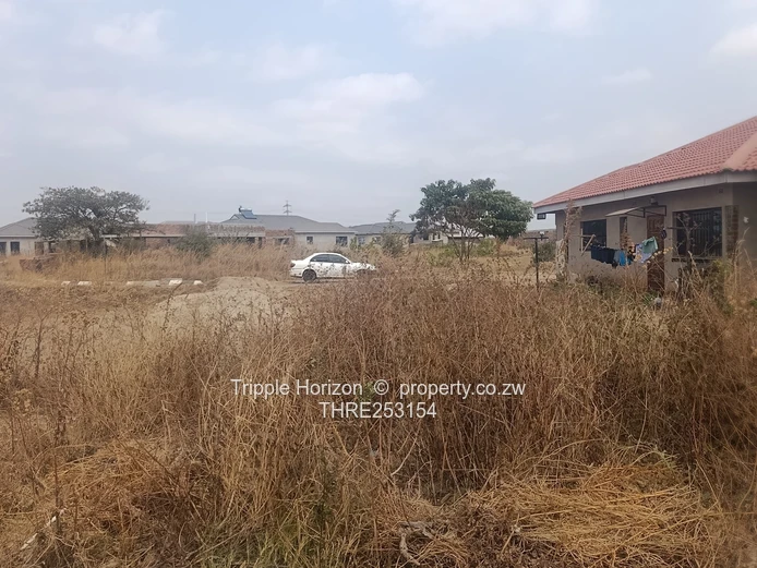  Nyabira Penrose 615m²  Ready-to-Build Stand on Tarred Road 
