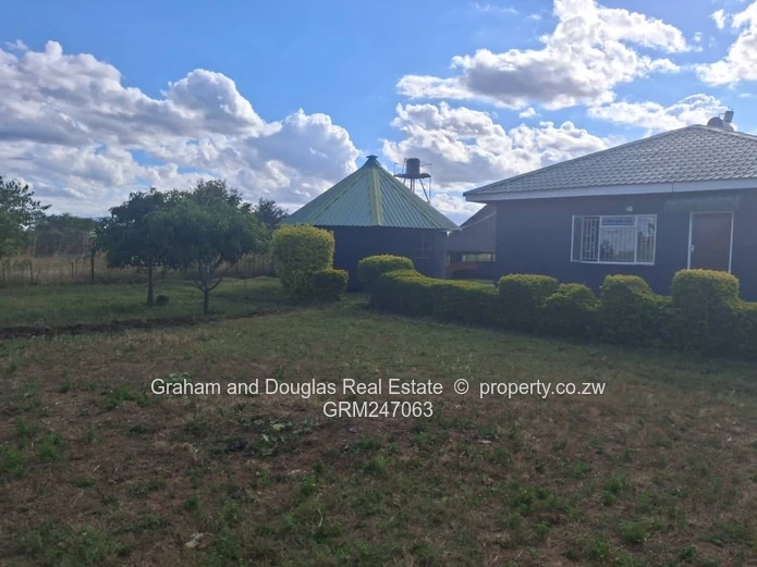 Kadoma Sabona bona plot for sale