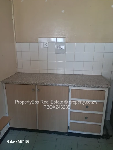 Avondale 2 Bed Garden flat for rent in a complex of 5 units! 
